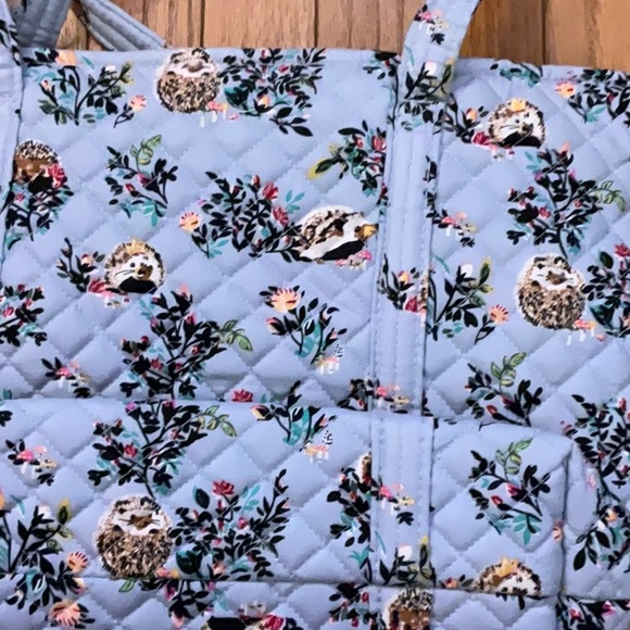 Vera Bradley small Vera. - Picture 3 of 3